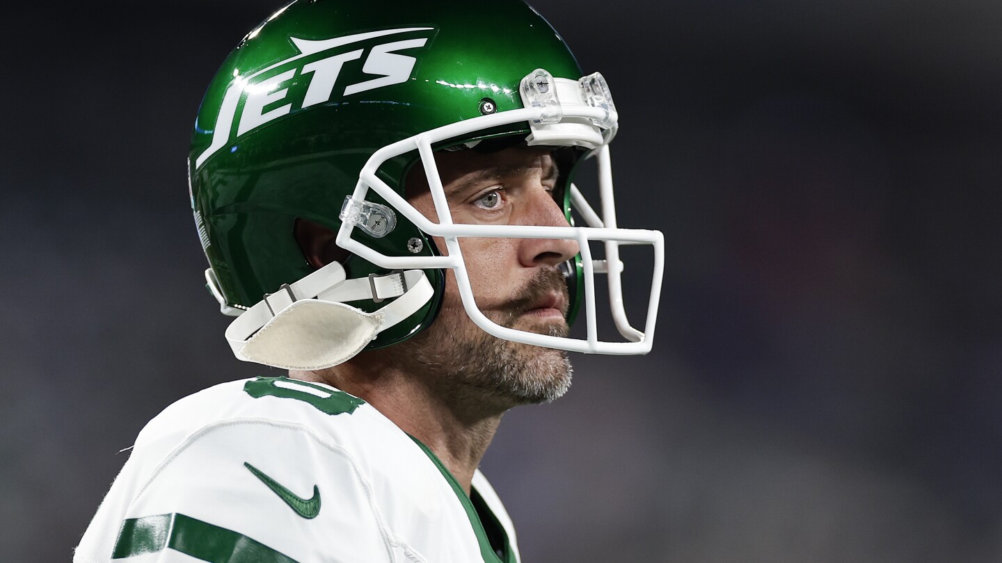 Aaron Rodgers' recovery sets new standard for players who